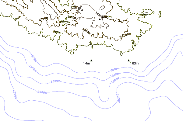 Costa alrededor de Praia Formosa